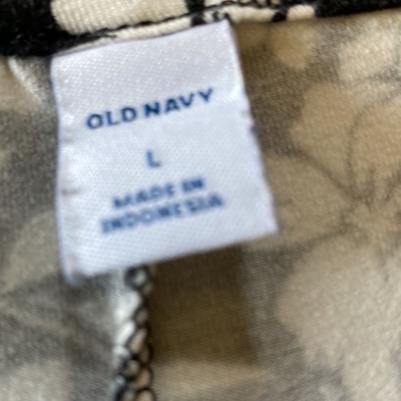 Old Navy fit and flare style dress/tunic top blk white floral vacation s… - Picture 3 of 4